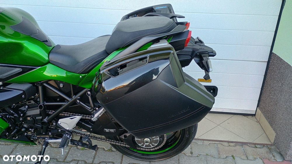 Kawasaki Ninja H2 SX - 17