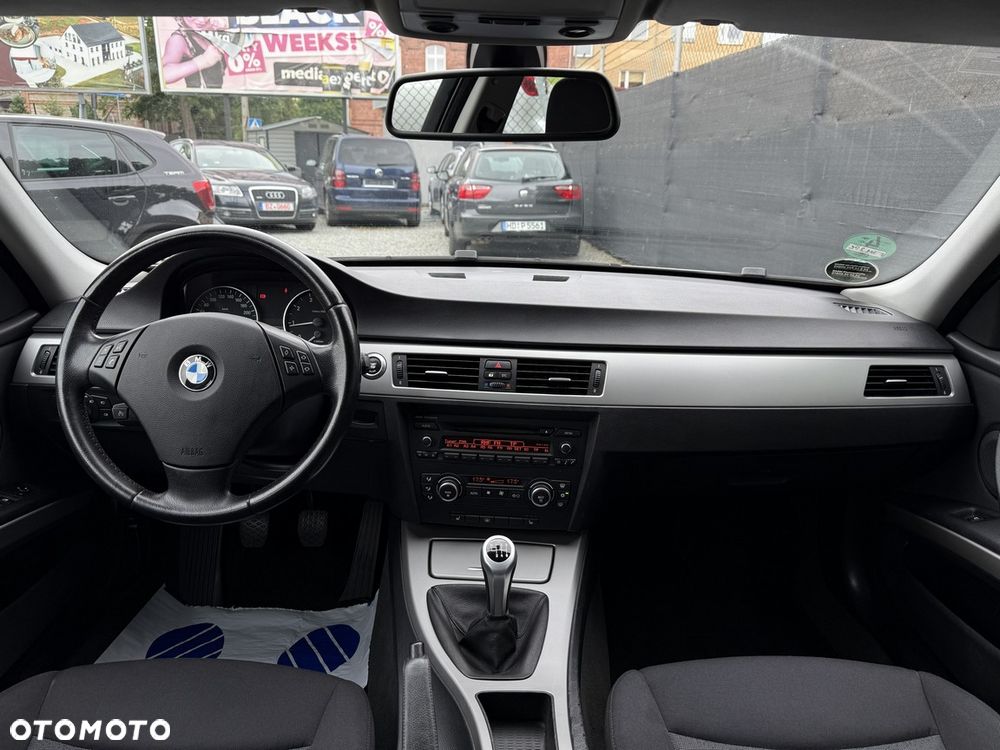 BMW Seria 3 - 21