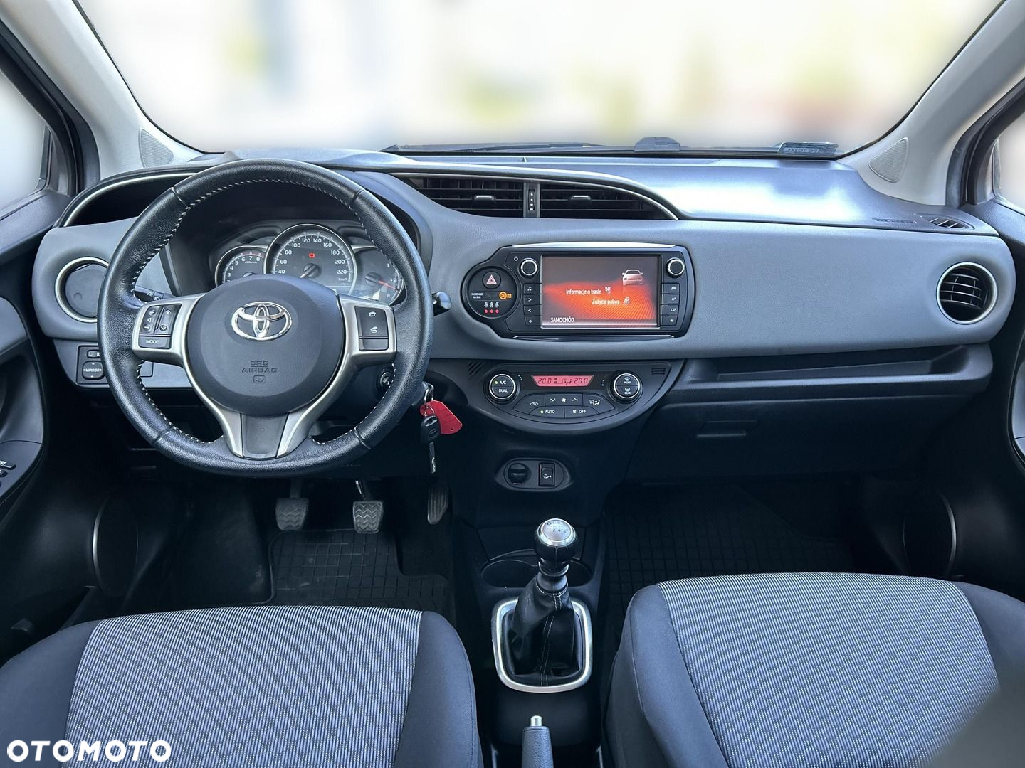 Toyota Yaris - 11