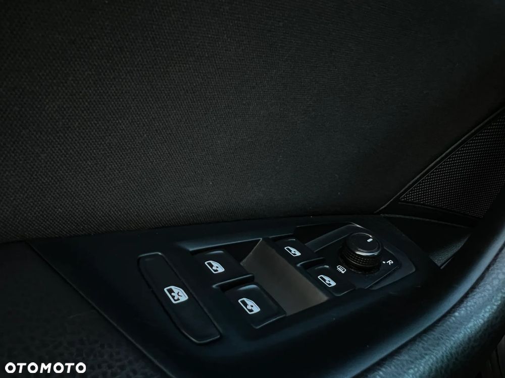 Volkswagen Passat 1.5 TSI EVO Essence DSG - 27