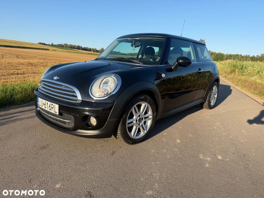 MINI Cooper 50 Mayfair - 13
