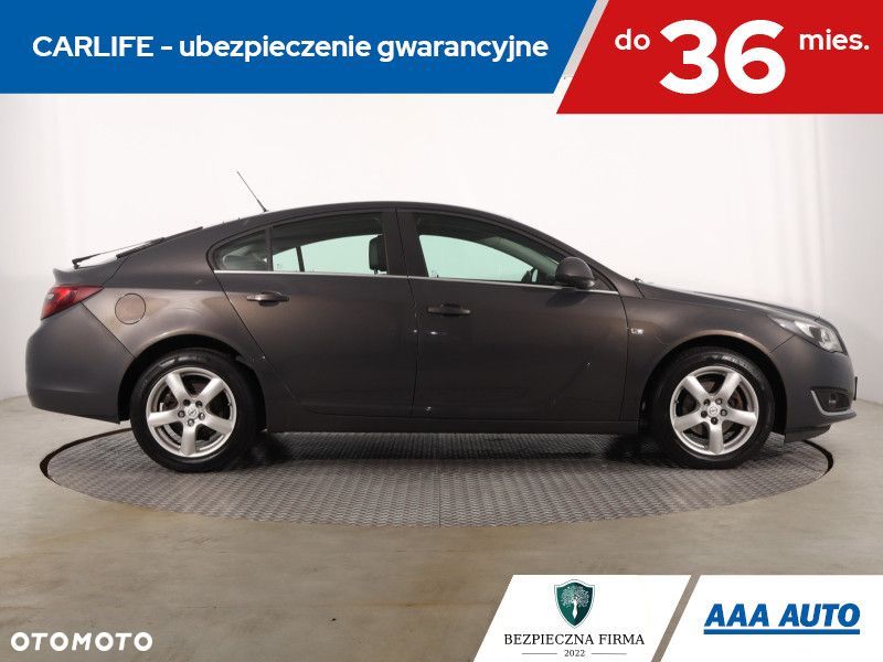 Opel Insignia - 8