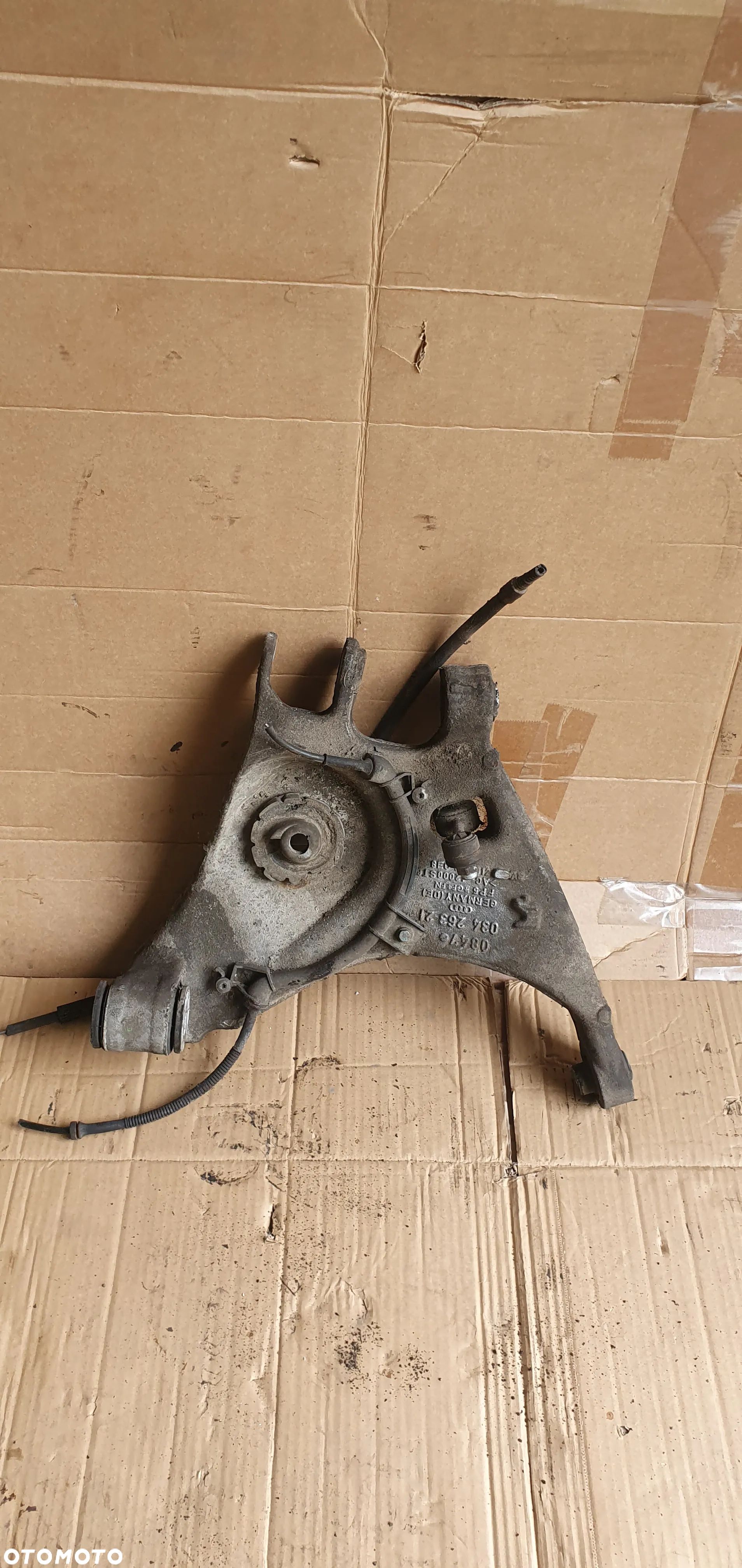 Wahacz lewy tył tylny Audi A4 B7 8E0505311AE - 1