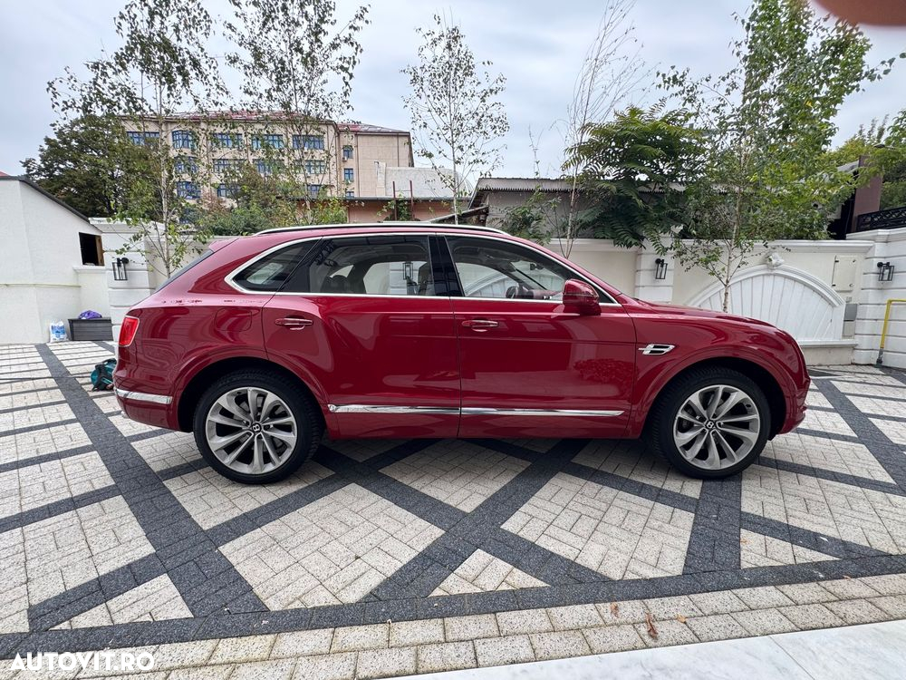 Bentley Bentayga - 3