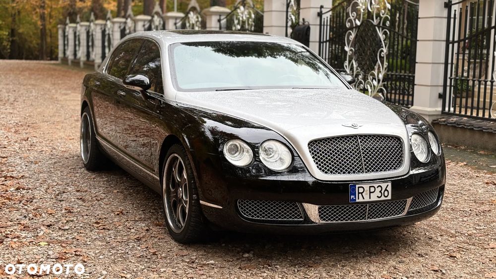 Bentley Flying Spur - 2