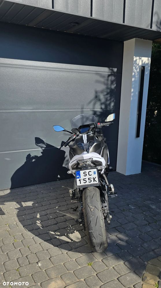 Kawasaki Ninja - 8