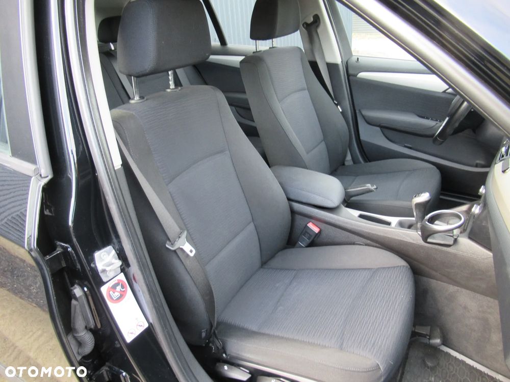 BMW X1 sDrive18i - 16