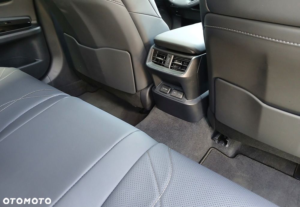 Lexus ES - 36