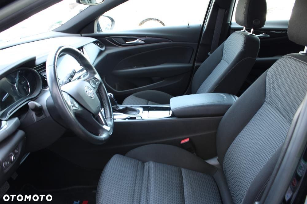 Opel Insignia - 9