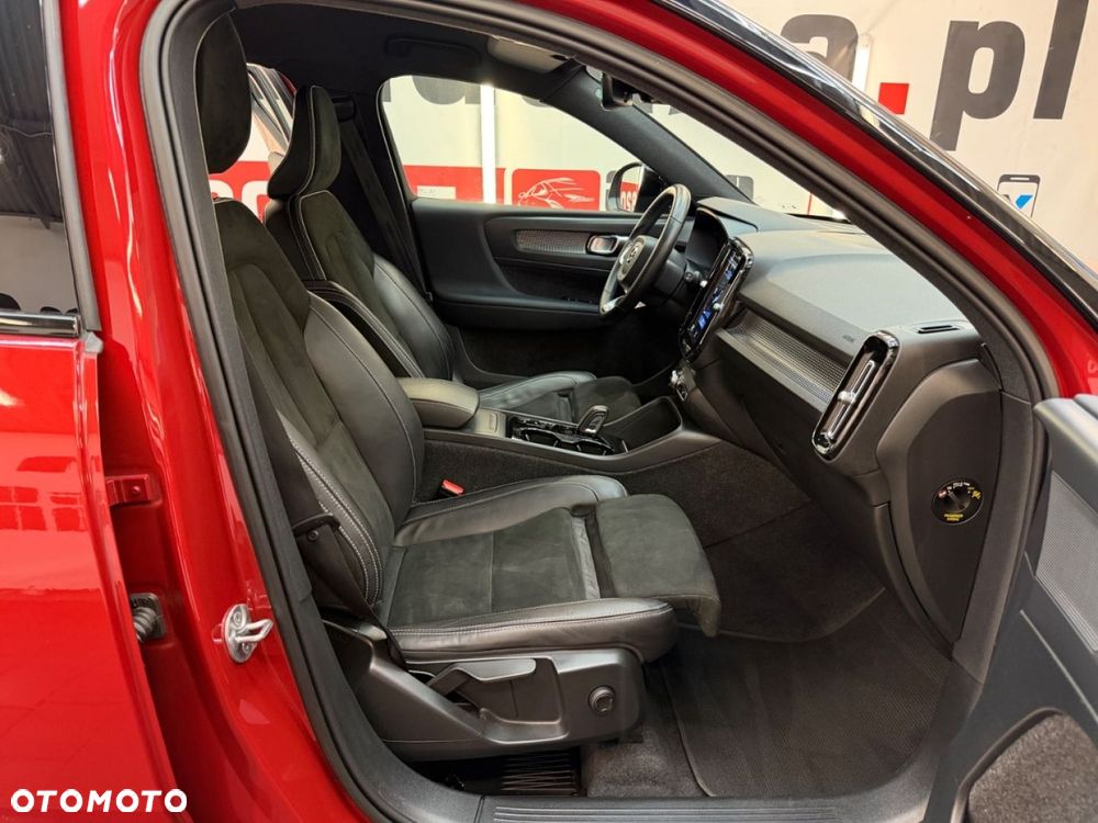 Volvo XC 40 - 41