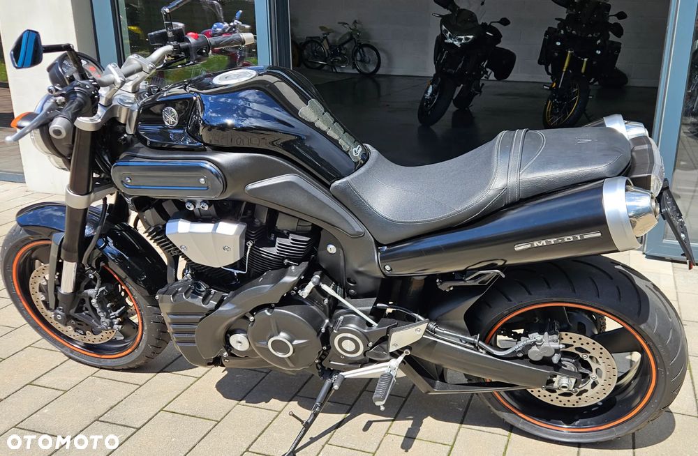 Yamaha MT - 4