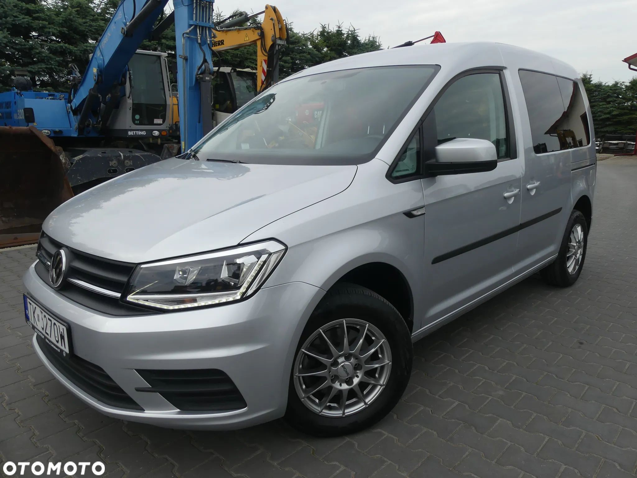 Volkswagen Caddy 2.0 TDI Highline DSG - 1