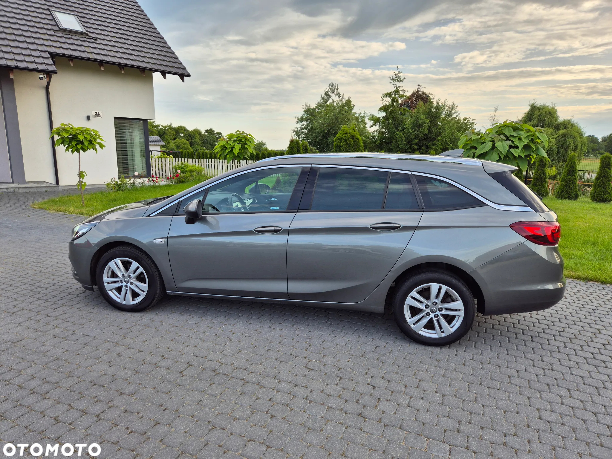 Opel Astra 1.6 D (CDTI) Start/Stop Sports Tourer Dynamic - 26
