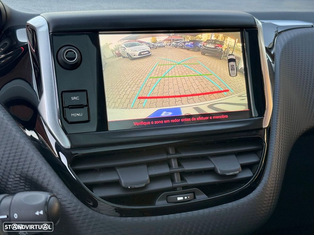 Peugeot 2008 1.2 PureTech GT Line - 16