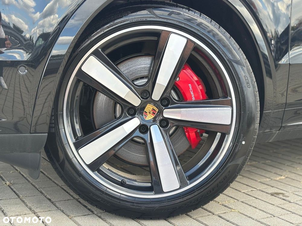 Porsche Cayenne - 9