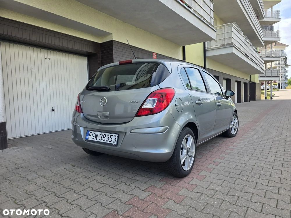 Opel Corsa - 4