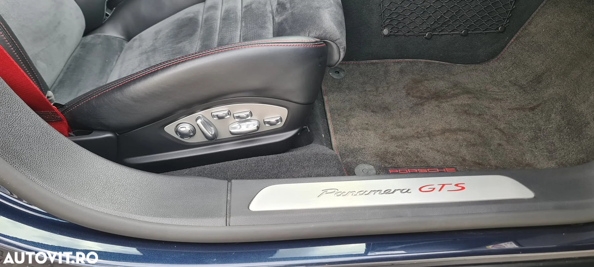 Porsche Panamera GTS PDK - 19