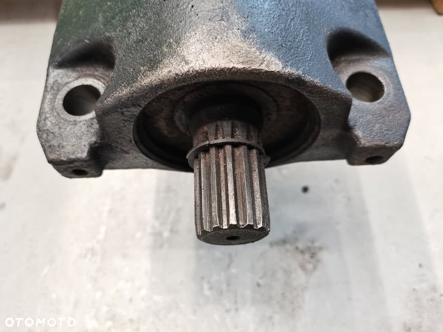 Obudowa wału napędowego 7340147 Case Maxxum - 5