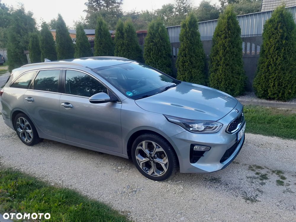 Kia Ceed 1.6 CRDi SCR L Business Line Plus - 1