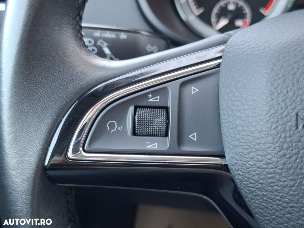 Skoda Octavia 2.0 TDI DSG Style - 25