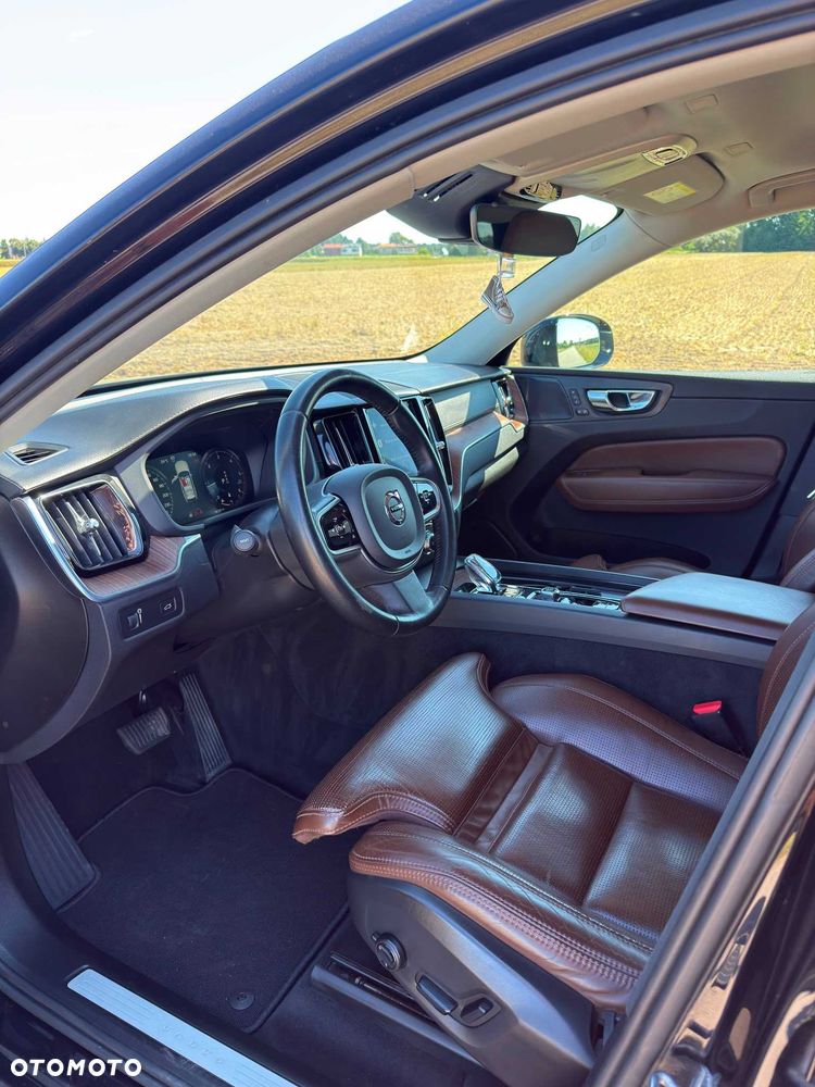 Volvo XC 60 - 6
