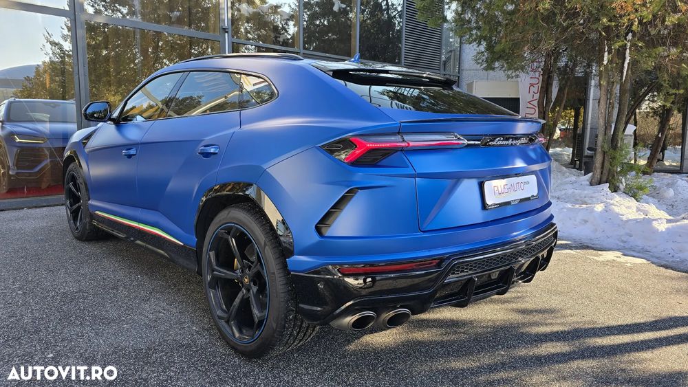 Lamborghini URUS - 27