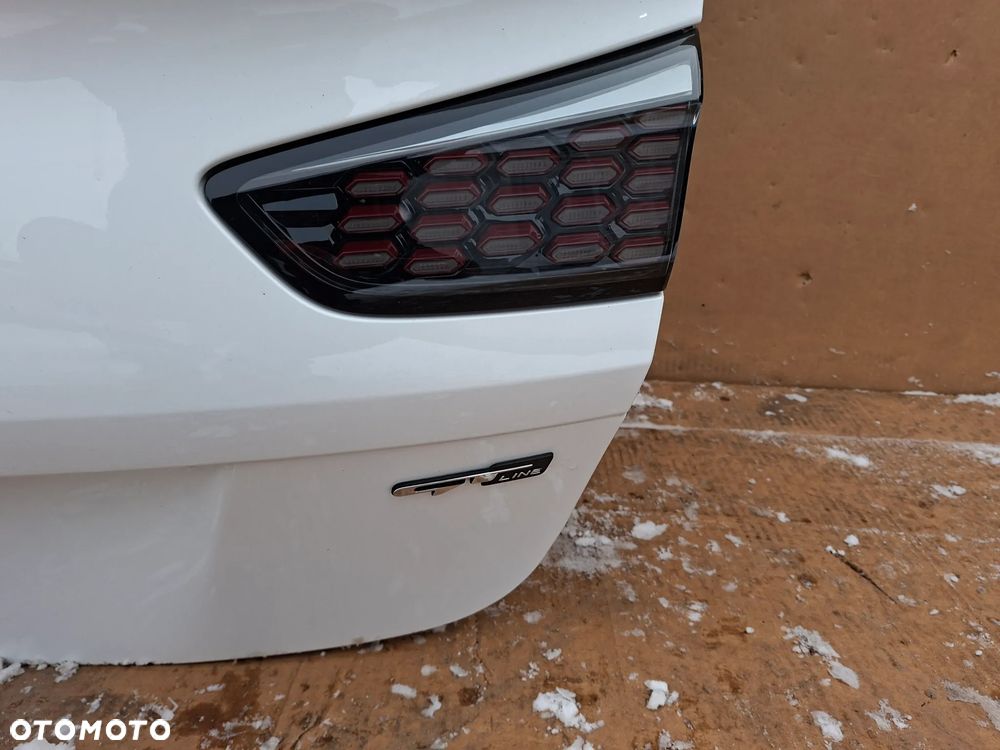 Klapa pokrywa bagażnika kia xceed x-ceed 22+ gt-line kolor biały zwykły kod. HW - 3