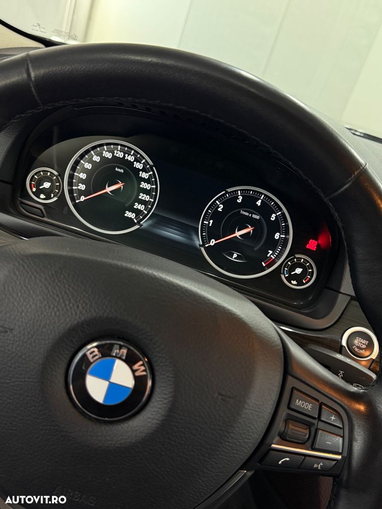 BMW Seria 5 535i xDrive Sport-Aut. Luxury Line - 19