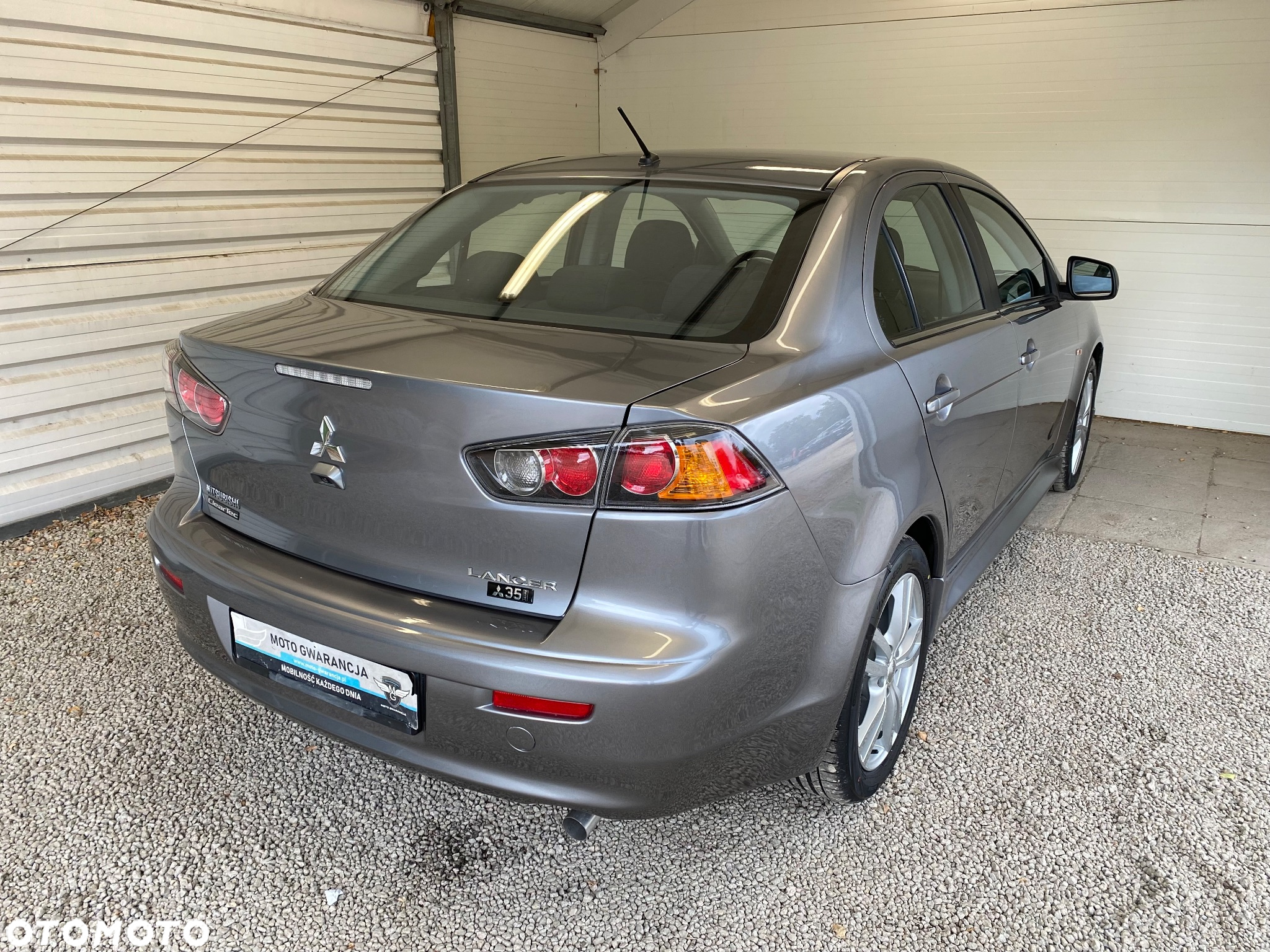Mitsubishi Lancer 1.6 Invite - 28