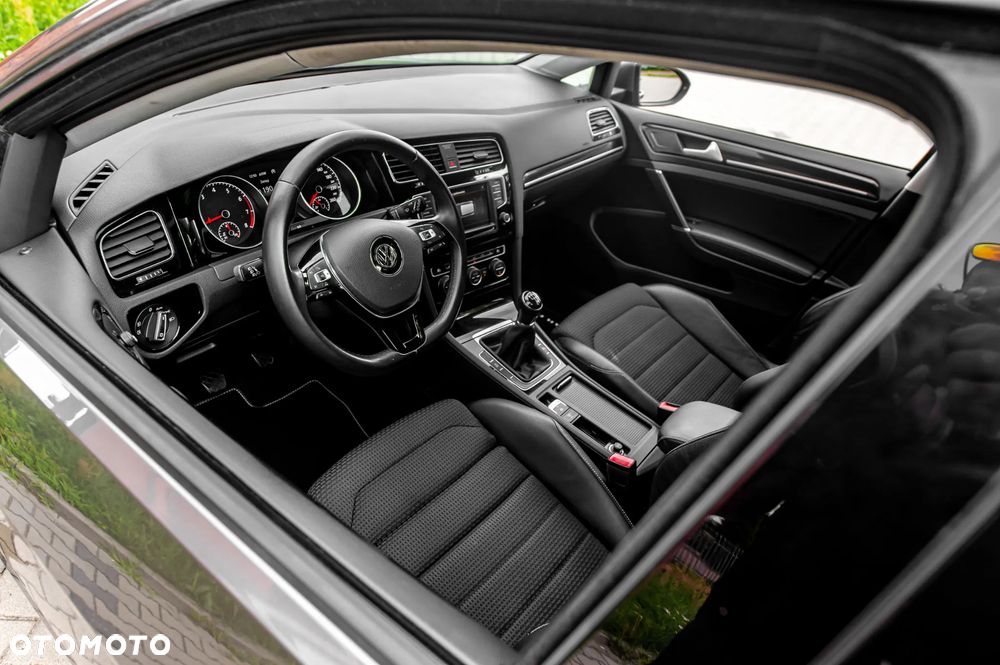 Volkswagen Golf 1.4 TSI BMT Highline - 20
