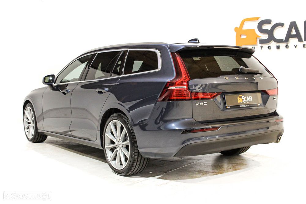 Volvo V60 D3 Momentum Pro - 4