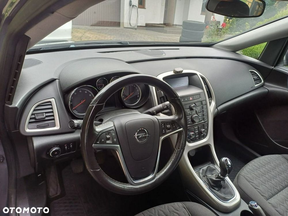 Opel Astra 1.6 Enjoy EU6 - 11