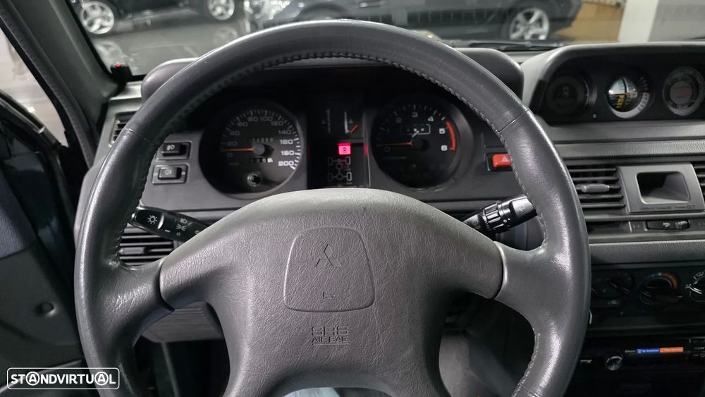 Mitsubishi Pajero 2.8 TD GLS ABS - 8