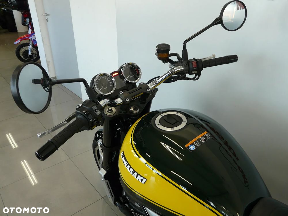 Kawasaki Z 900 RS - 21