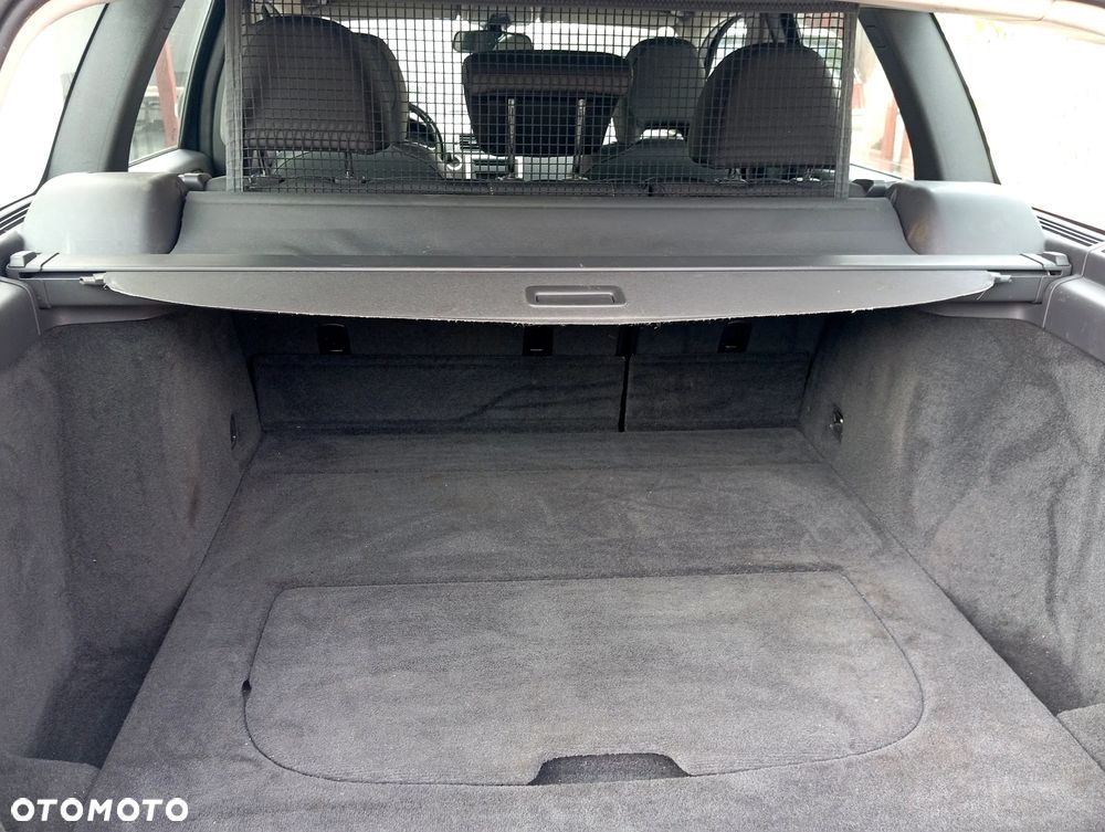 Volvo V50 D2 - 9
