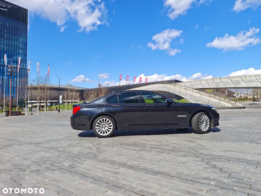 BMW Seria 7 730d - 4