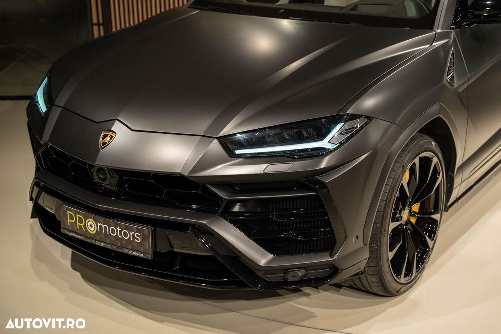 Lamborghini URUS - 9