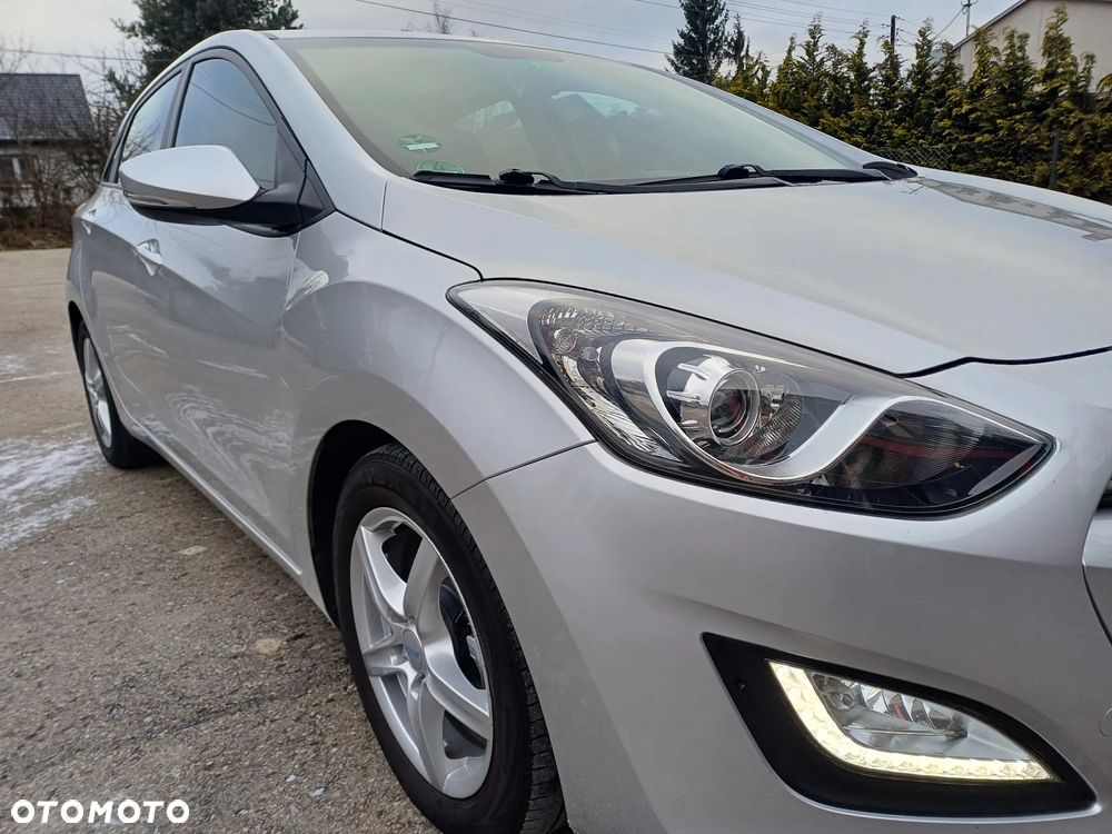 Hyundai i30 blue 1.6 GDI Style - 9