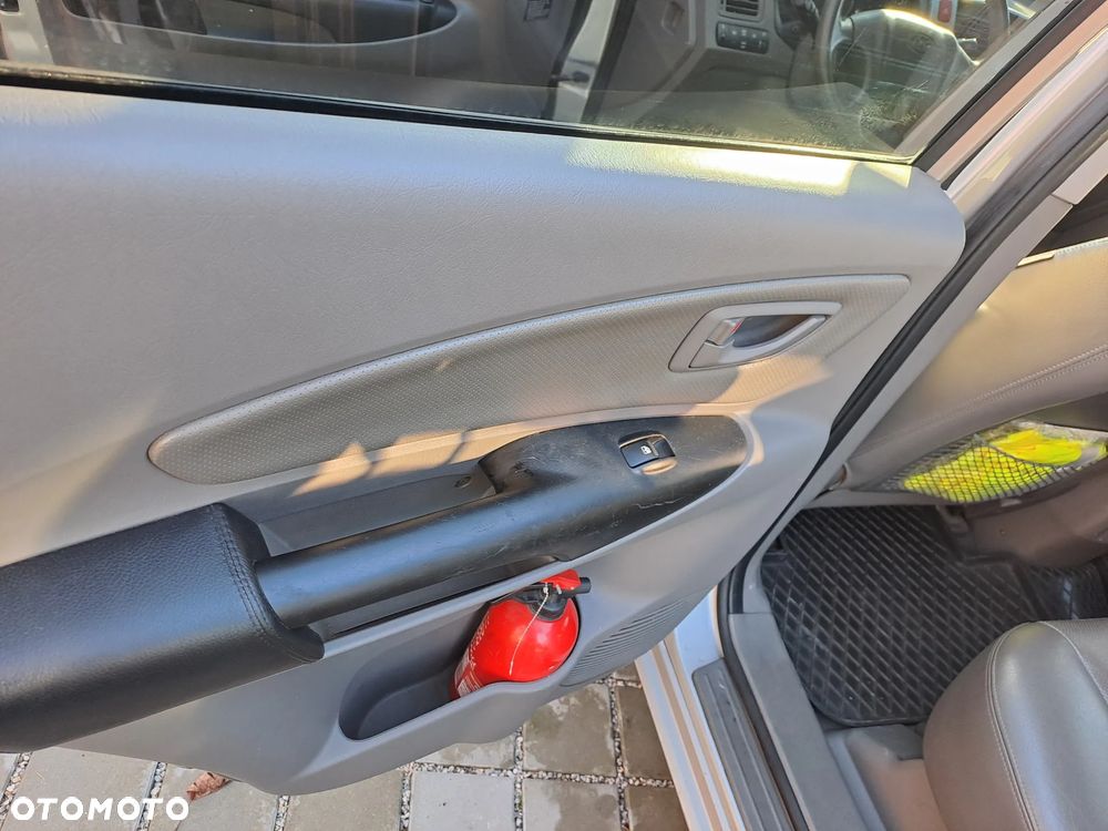 Hyundai Tucson 2.0 CRDi Premium - 35