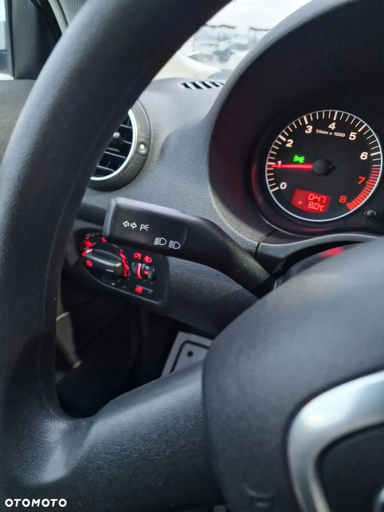 Audi A3 3-drzwiowe 1.6 Ambition - 22