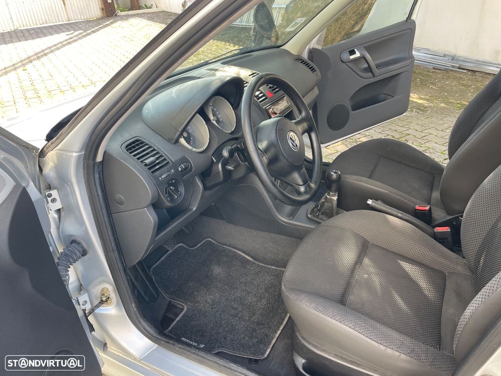 VW Polo 1.0 Conceptline - 24