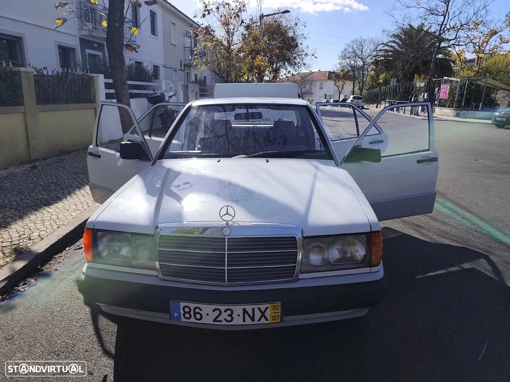 Mercedes-Benz W201 (1982-1993) 190 D 2.0 - 15