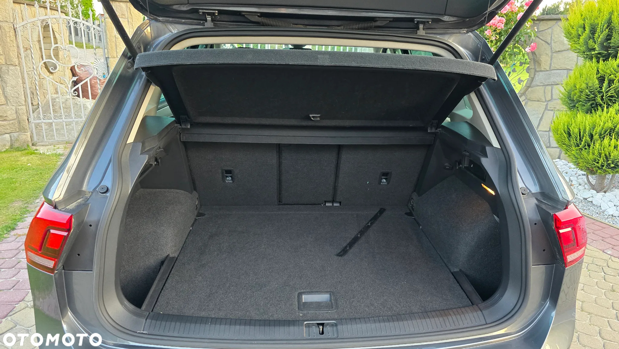 Volkswagen Tiguan - 32