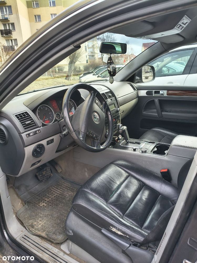 Volkswagen Touareg - 13