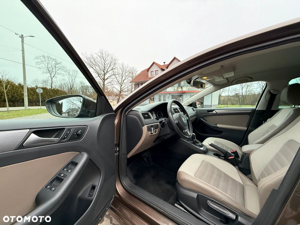 Volkswagen Jetta 1.4 TSI Highline Perfectline DSG - 14