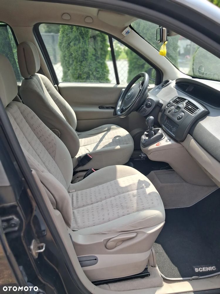 Renault Scenic - 8