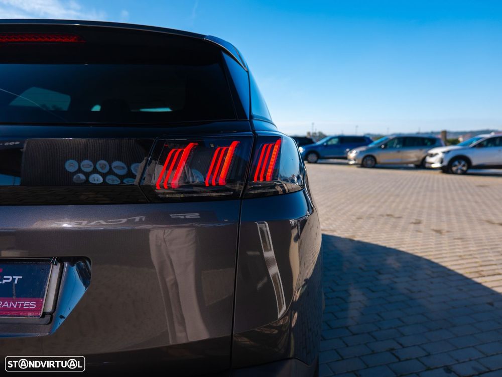 Peugeot 3008 1.2 PureTech Allure Pack EAT8 - 29