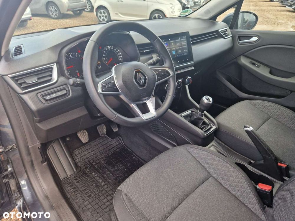 Renault Clio - 6