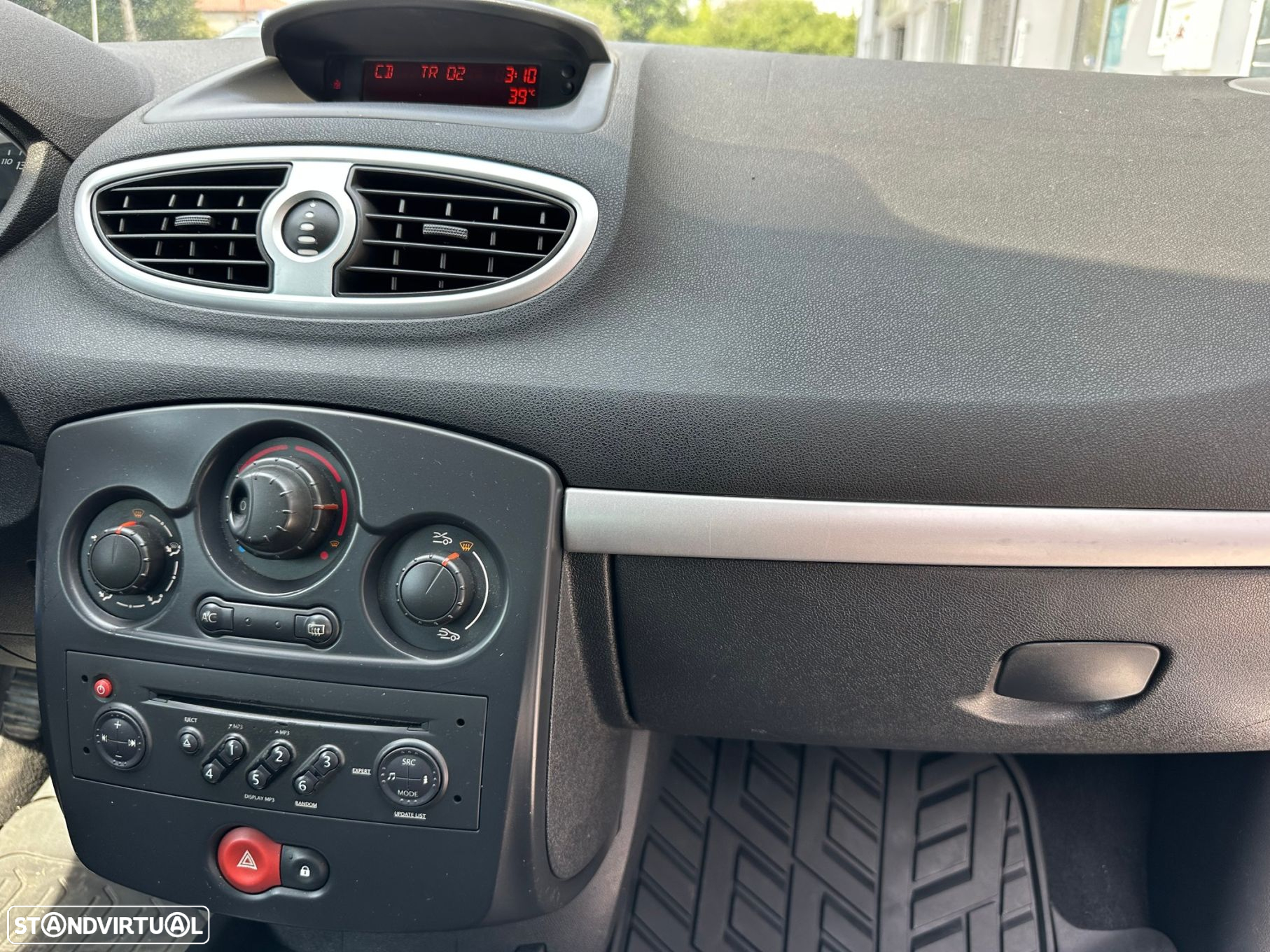 Renault Clio 1.5 dCi Dynamique - 8