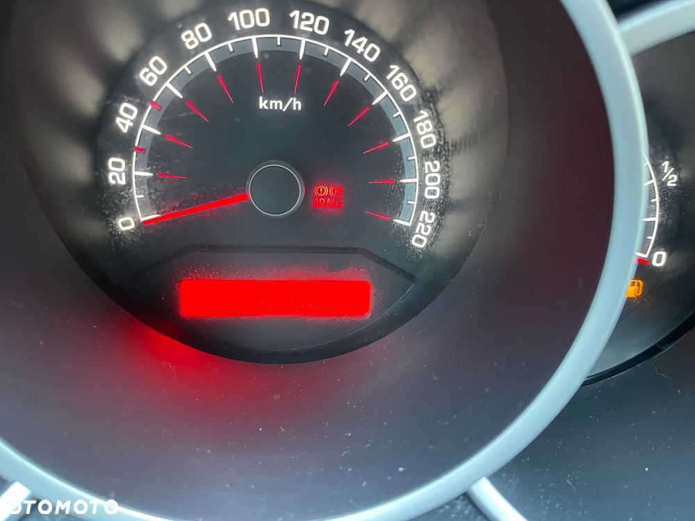 Kia Venga 1.4 CRDi 90 Business Line - 16